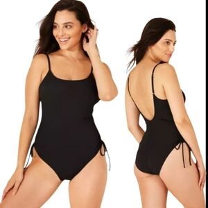 NWT Shade & Shore Scoop Neck Low Back One Piece Black Swimsuit - Sz M